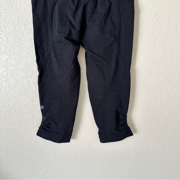 Lululemon Ebb And Flow Crop II leggings size 4 - Picture 9 of 15